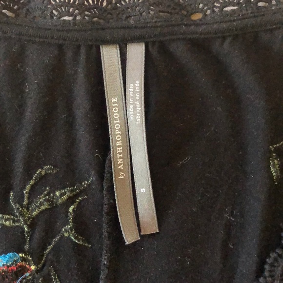 Embroidered blouse from Anthropologie - Picture 4 of 5